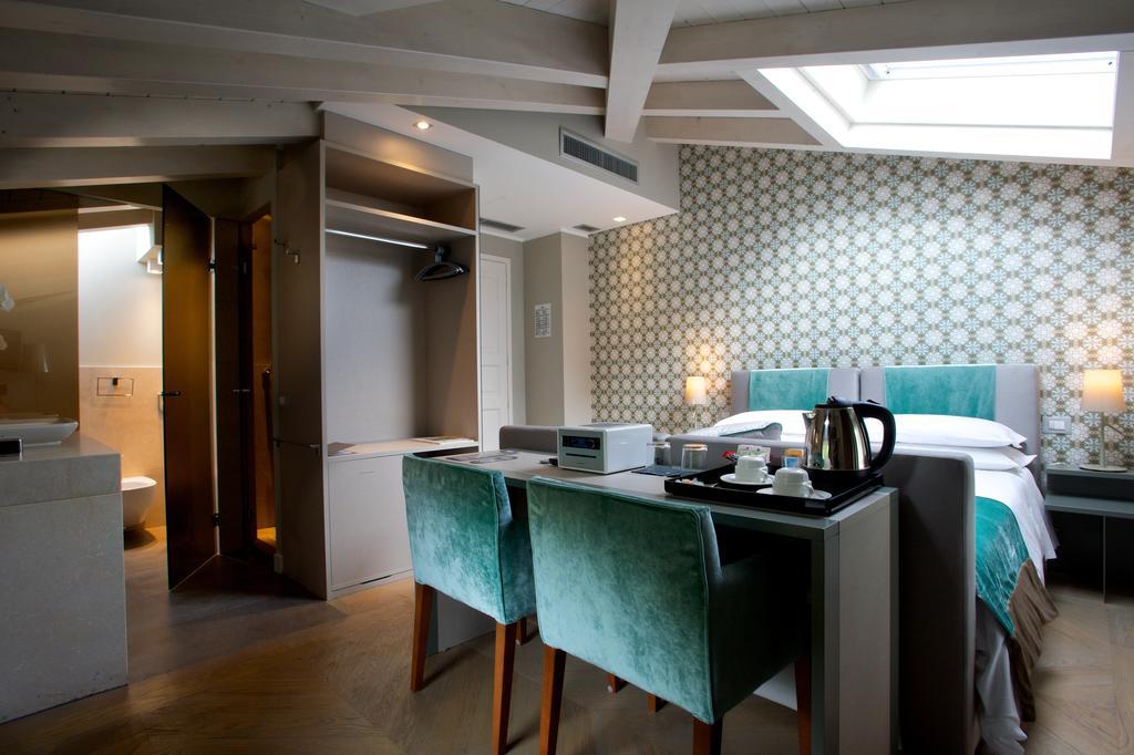 ホテル Fuori Porta House ベルガモ 部屋 写真